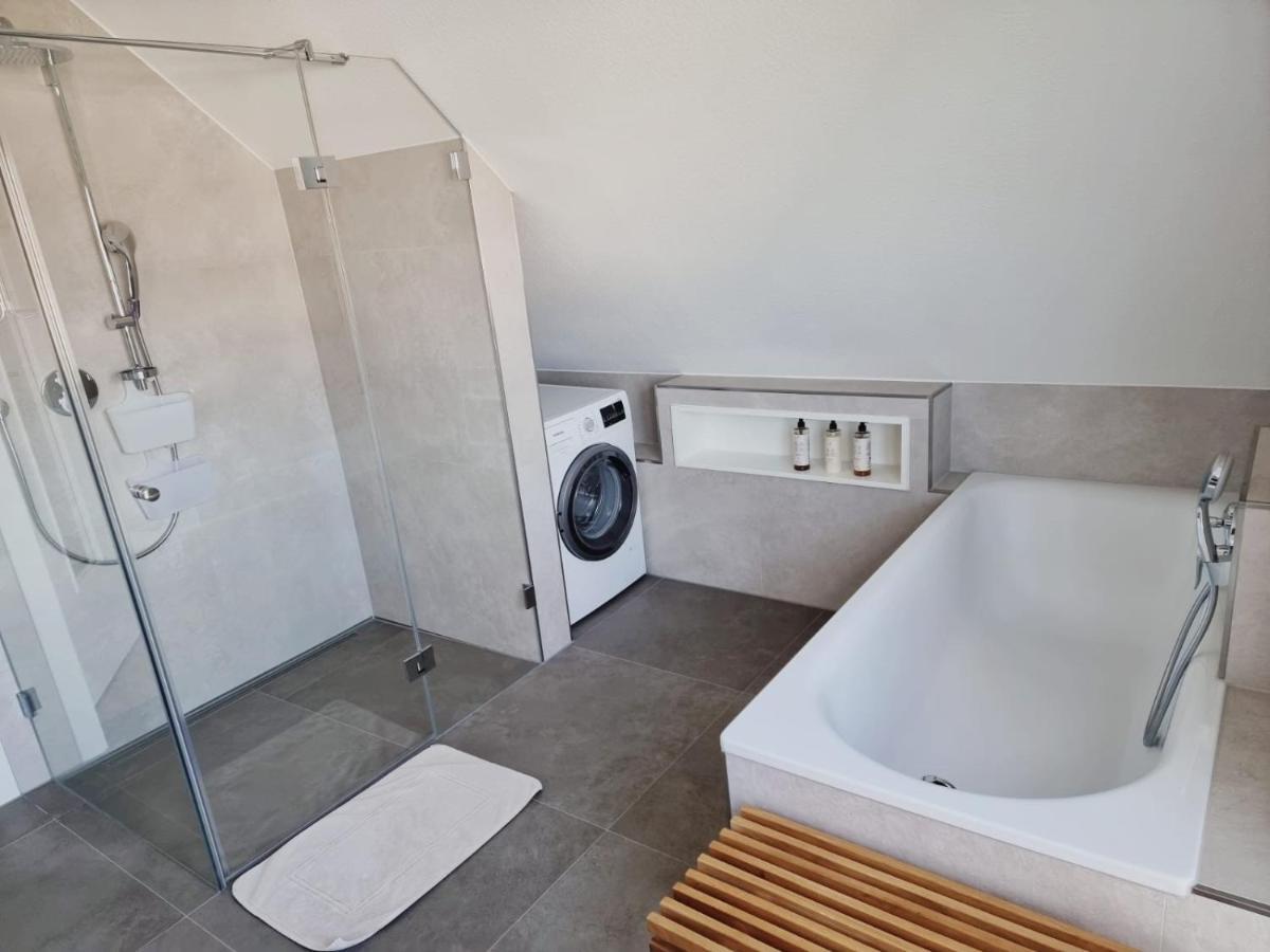 Stadtnahe Komfortferienwohnung Fuer Familien Und Geschaeftsreisende *